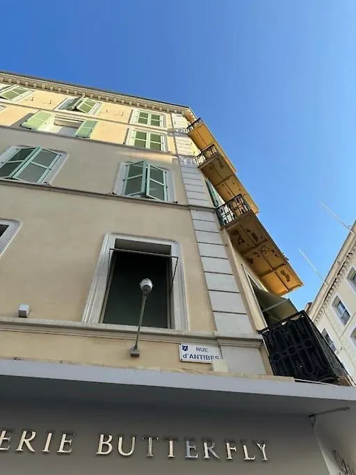 Appartement Rue D'Antibes Cannes